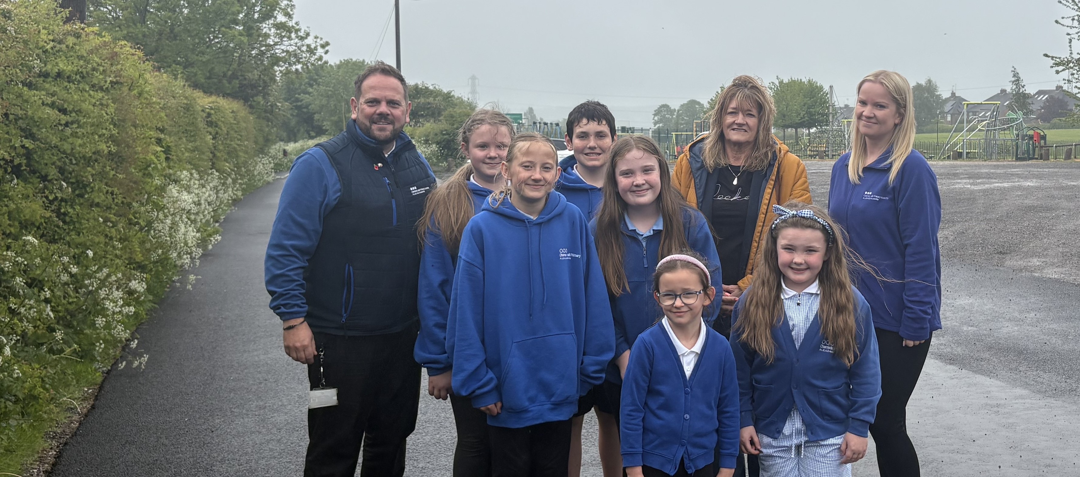 Mr Burgess and pupils for community press release May26IMG_2225 crop